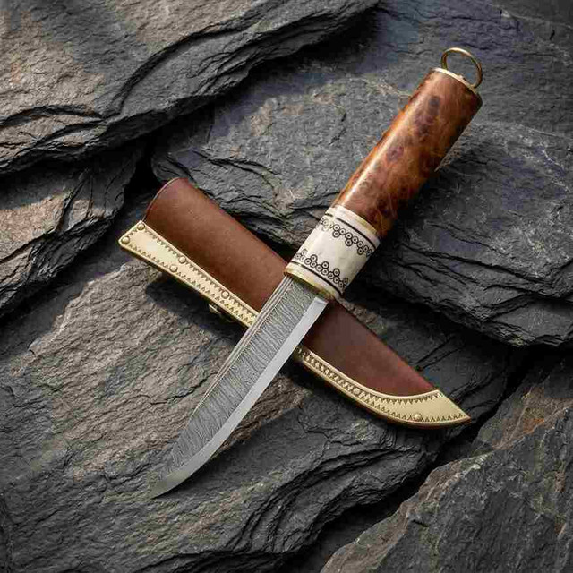 Custom Hand-Forged Damascus Steel Puukko Knife